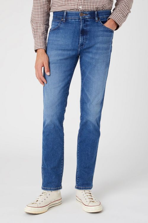 Джинсы Wrangler Larston  W18SCSZ57